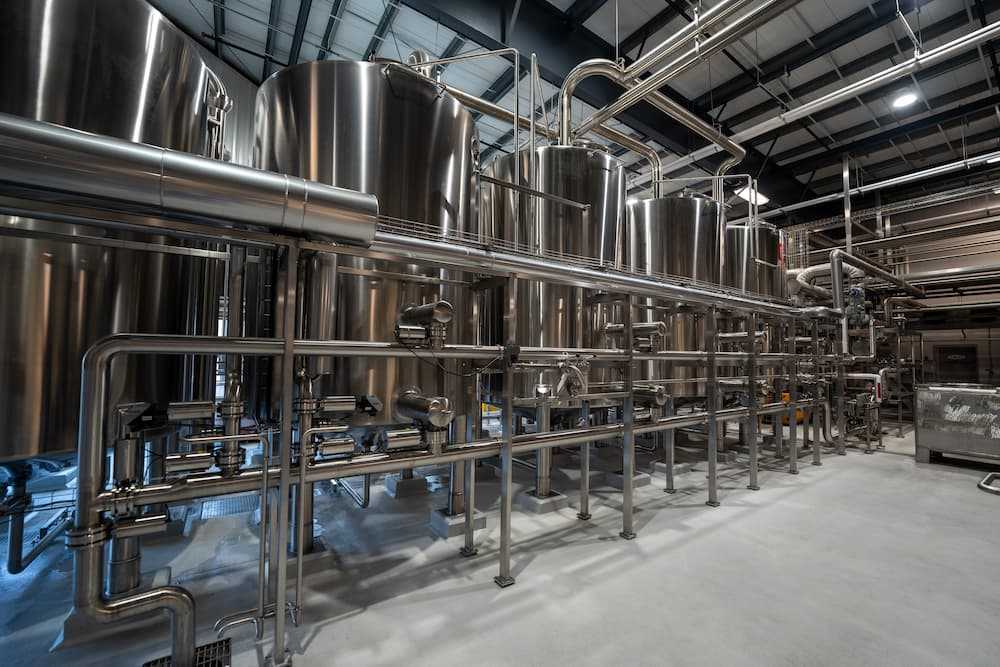 Photo of stainless steel liquid handling vessels Photo of stainless steel liquid handling vessels